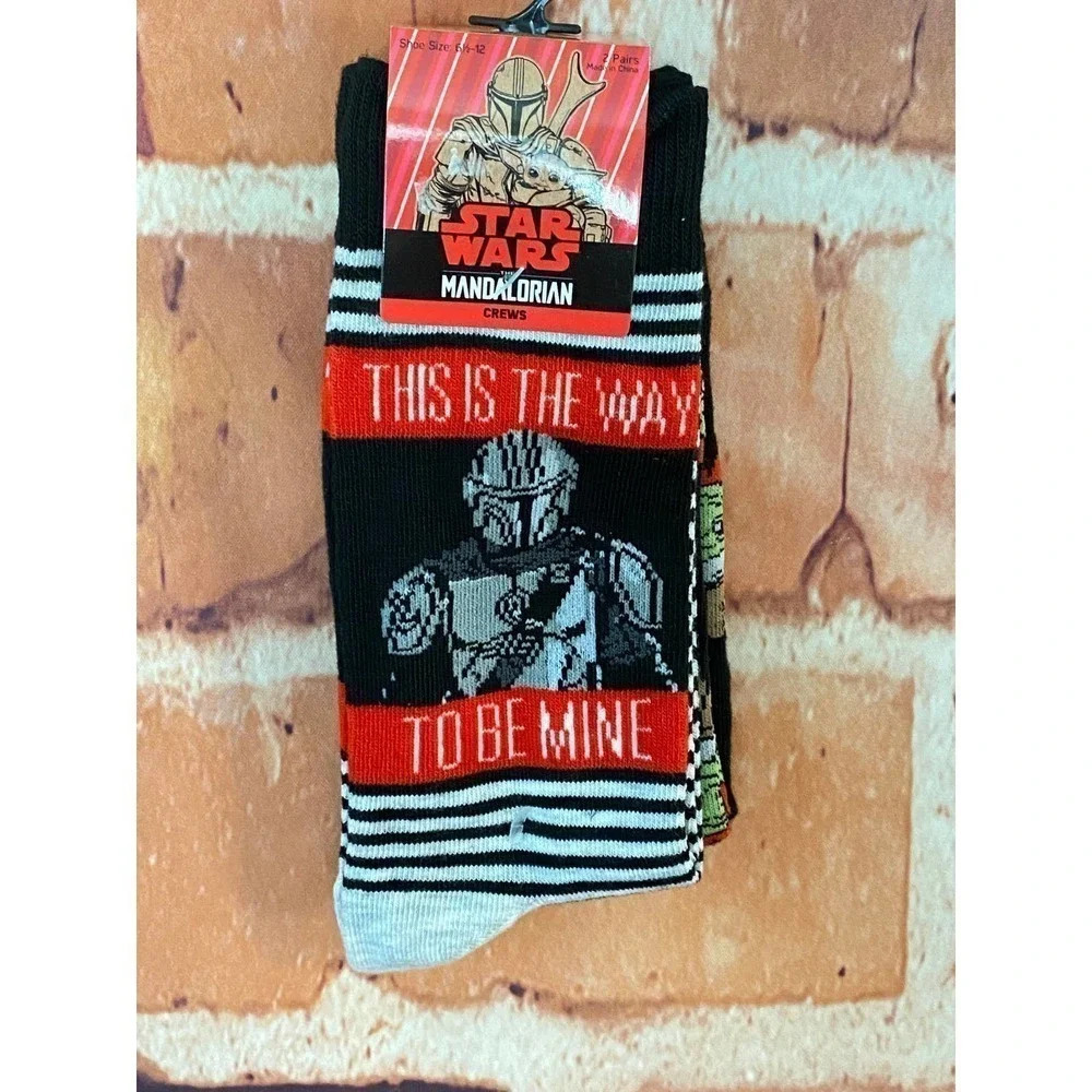 Star Wars The Mandalorian Mens Crew Fall Winter Socks 2 Pair Set Red Black White